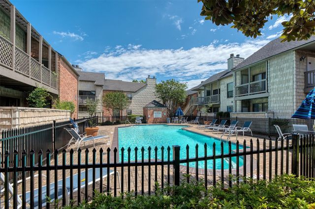 2829 Timmons Lane 120, Houston, TX 77027