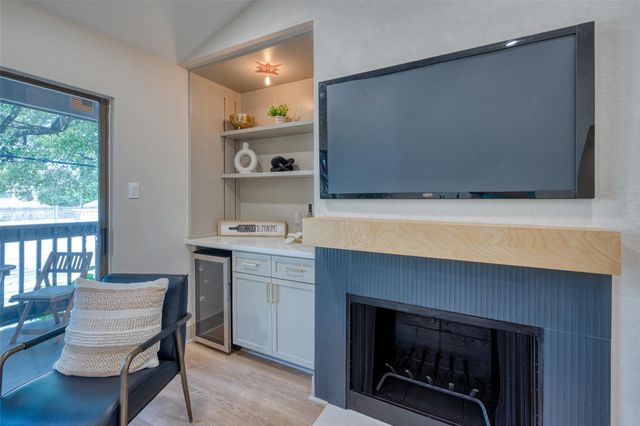 2829 Timmons Lane 120, Houston, TX 77027