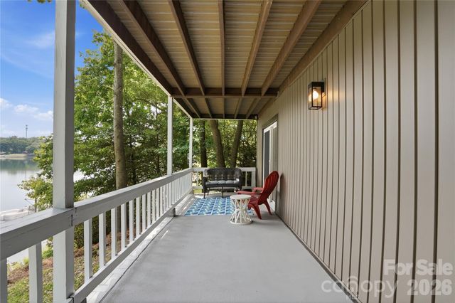 1113 Palmyra Drive, Tega Cay, SC 29708