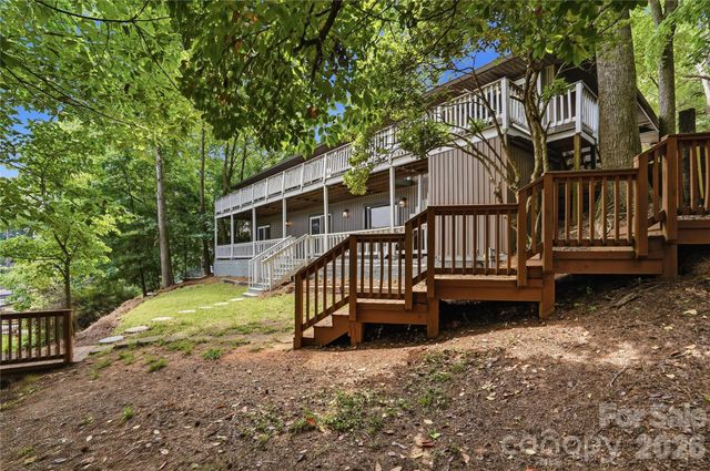 1113 Palmyra Drive, Tega Cay, SC 29708
