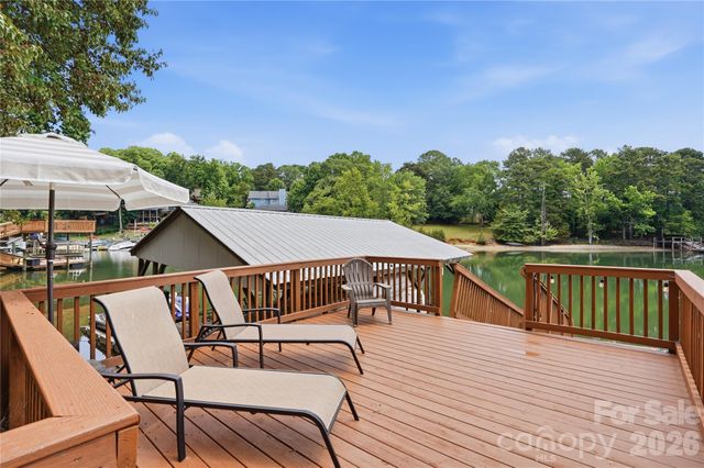 1113 Palmyra Drive, Tega Cay, SC 29708