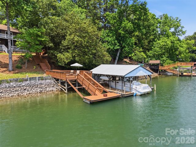 1113 Palmyra Drive, Tega Cay, SC 29708
