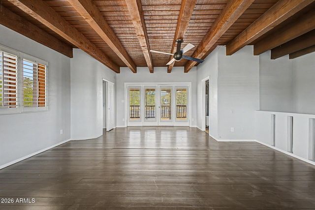 40404 N NEW RIVER Road, Phoenix, AZ 85086