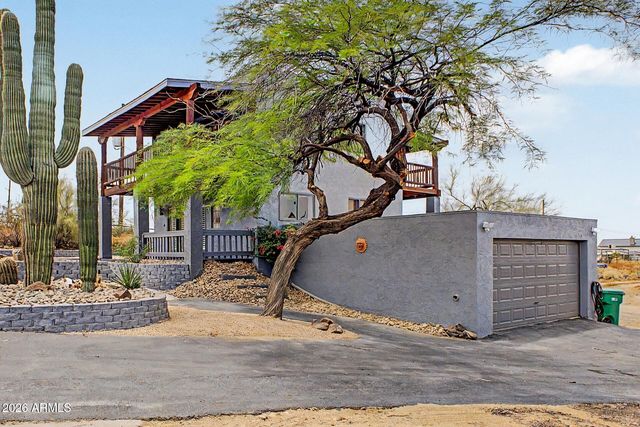 40404 N NEW RIVER Road, Phoenix, AZ 85086