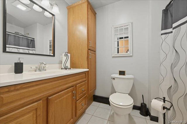258 Oakland Avenue, Miller Place, NY 11764