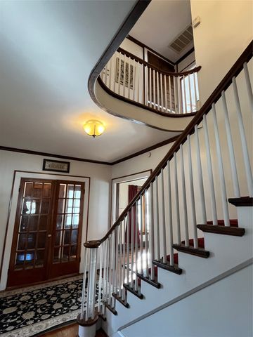 2520 BIRD Drive, Erie, PA 16510