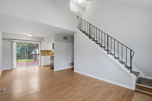 1816 Whitney Drive, Hanover Park, IL 60133