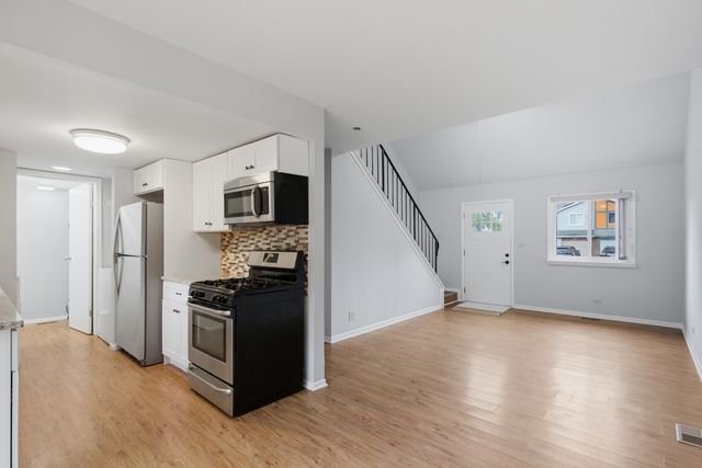 1816 Whitney Drive, Hanover Park, IL 60133