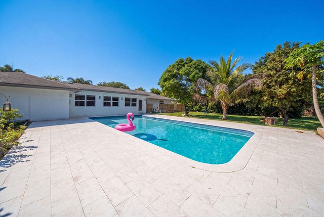 4910 SW 205TH Avenue, Southwest Ranches, FL 33332