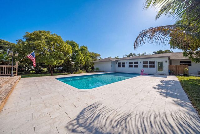 4910 SW 205TH Avenue, Southwest Ranches, FL 33332