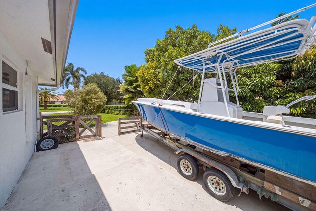 4910 SW 205TH Avenue, Southwest Ranches, FL 33332
