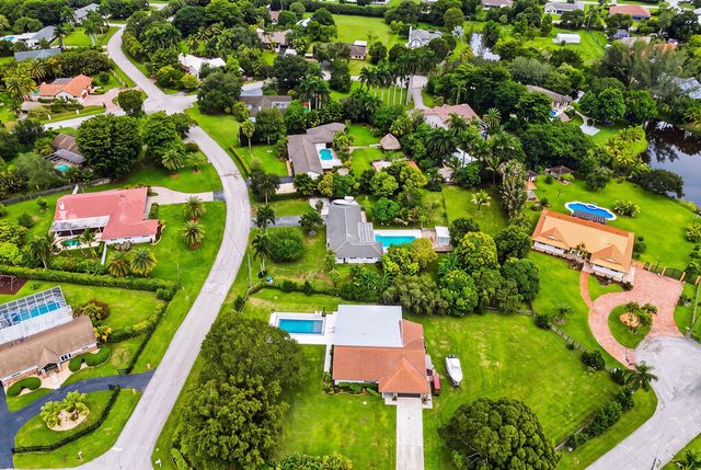 4910 SW 205TH Avenue, Southwest Ranches, FL 33332