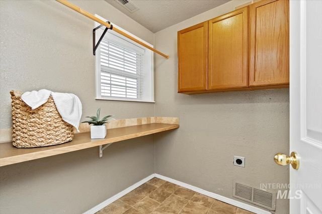 11835 W Dallan Dr, Boise, ID 83713