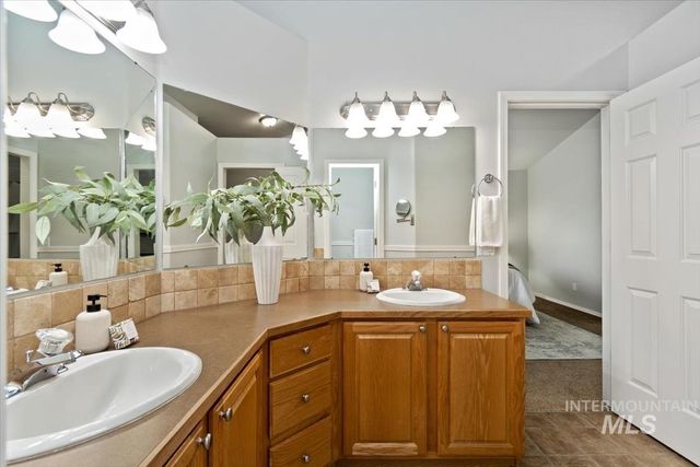 11835 W Dallan Dr, Boise, ID 83713