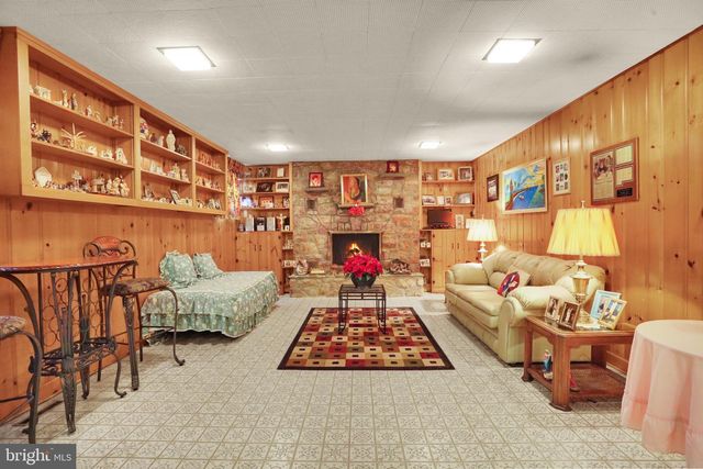 1317 LORRAINE RD, Reading, PA 19604