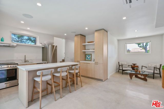1352 Pacific Street B, Santa Monica, CA 90405