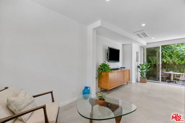 1352 Pacific Street B, Santa Monica, CA 90405