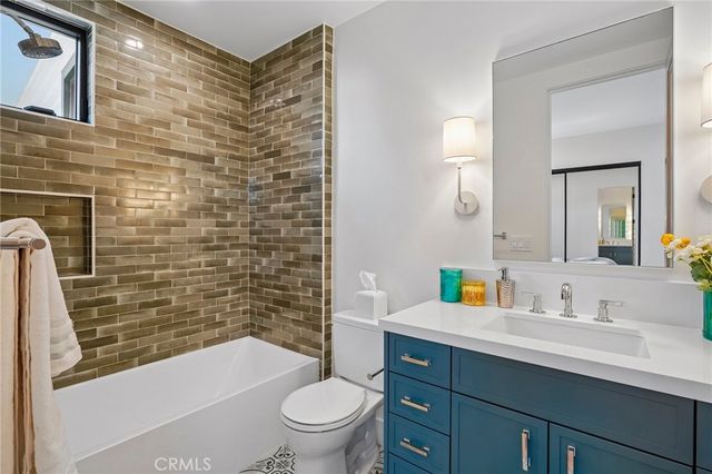 17007 Haas Avenue, Torrance, CA 90504