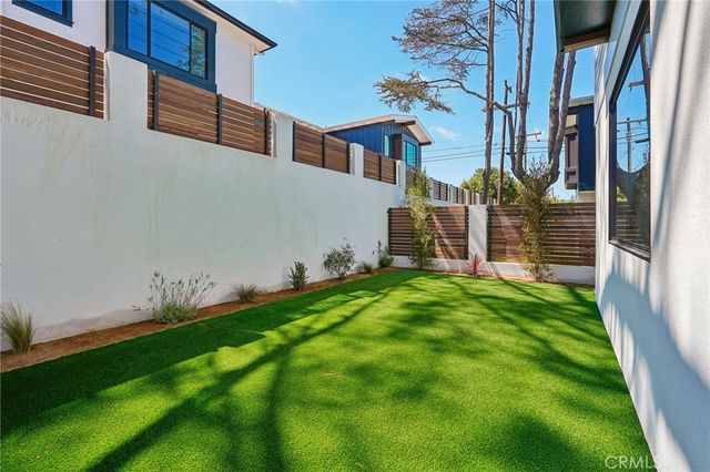17007 Haas Avenue, Torrance, CA 90504