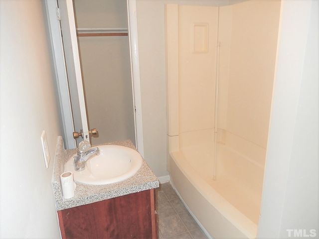 1015 Oberlin Road, Raleigh, NC 27605