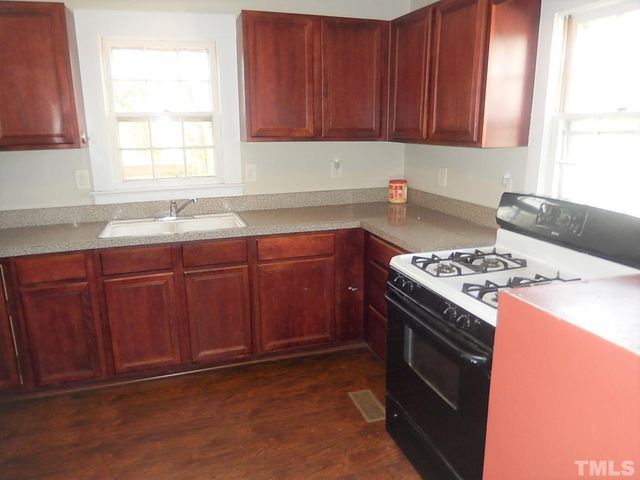 1015 Oberlin Road, Raleigh, NC 27605