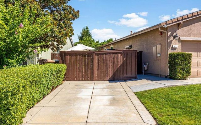 1612 Flora Way, Lincoln, CA 95648