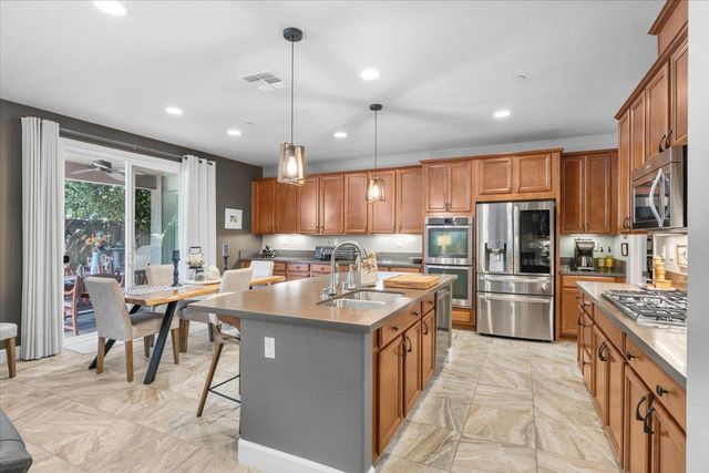 1612 Flora Way, Lincoln, CA 95648