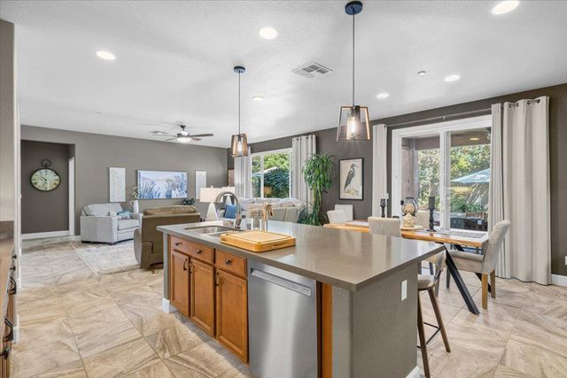 1612 Flora Way, Lincoln, CA 95648