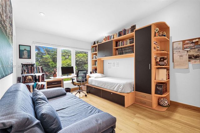 145 Biscay Dr, Bal Harbour, FL 33154