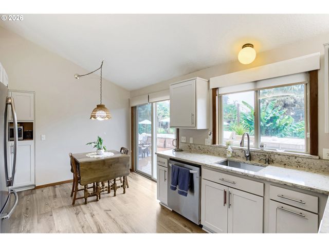 34790 Sw SOUTH RANCH Rd, Newberg, OR 97132