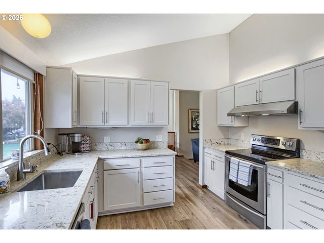 34790 Sw SOUTH RANCH Rd, Newberg, OR 97132