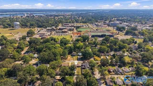 921 8th Avenue SE, Decatur, AL 35601