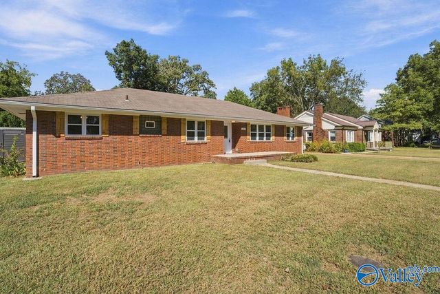 921 8th Avenue SE, Decatur, AL 35601