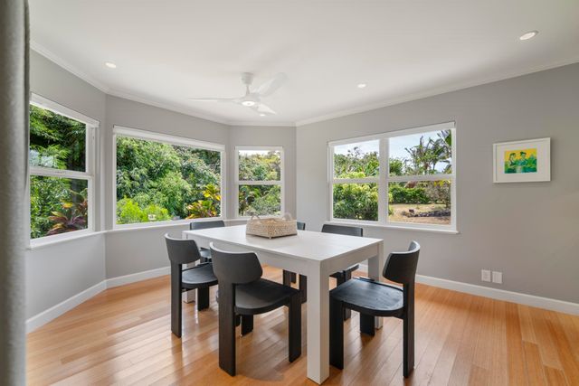 1865 Kalia Way, Haiku, HI 96708