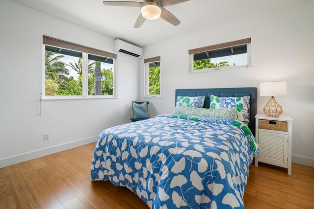 1865 Kalia Way, Haiku, HI 96708