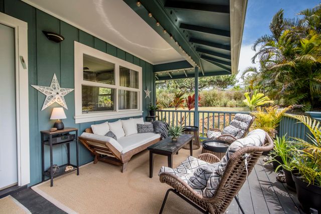 1865 Kalia Way, Haiku, HI 96708