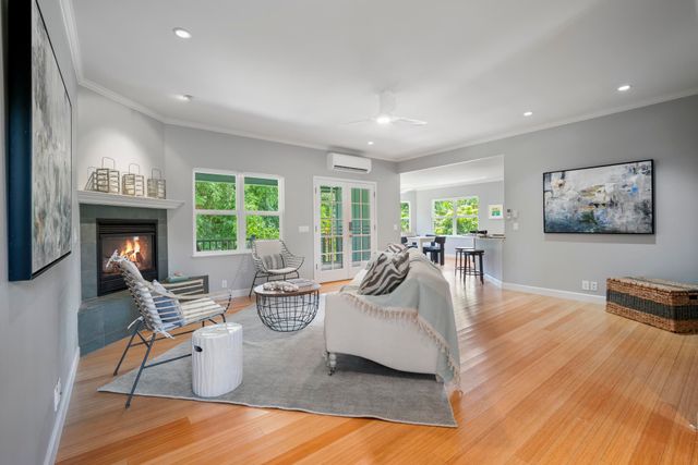 1865 Kalia Way, Haiku, HI 96708