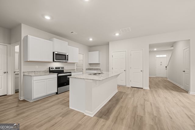 4428 Manor Hill Drive, Union City, GA 30291