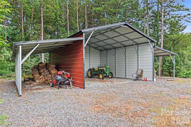 131 River Road, Boonville, NC 27011