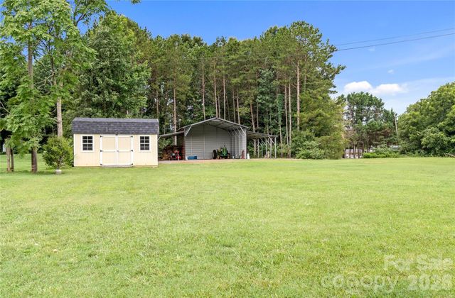 131 River Road, Boonville, NC 27011