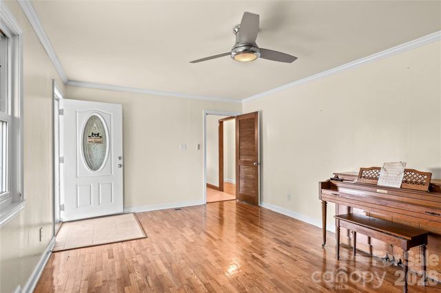 131 River Road, Boonville, NC 27011