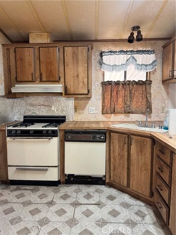 11420 Lee Avenue 36, Adelanto, CA 92301