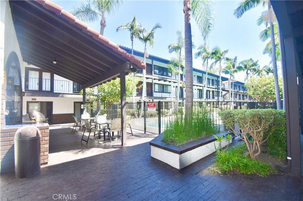 Image 10 of property listing at 17200 Newhope Street 123, Fountain Valley, CA 92708