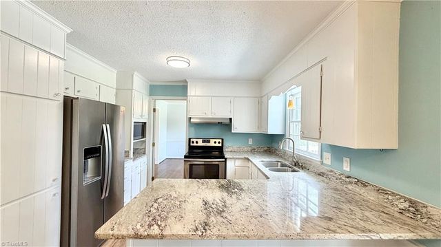 4109 Windlestraw Lane, Greensboro, NC 27410
