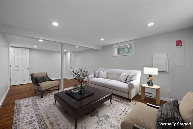 1 Minerva St, Worcester, MA 01604