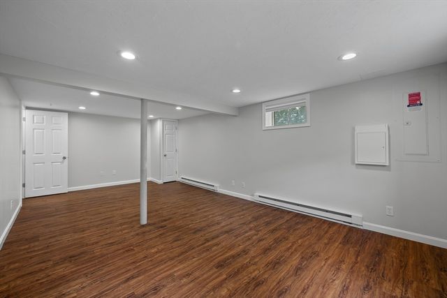 1 Minerva St, Worcester, MA 01604