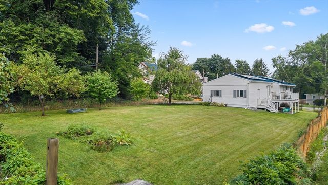 1 Minerva St, Worcester, MA 01604