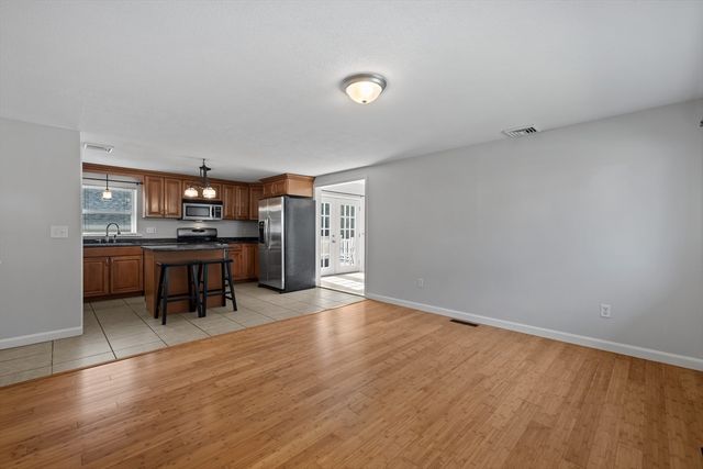 1 Minerva St, Worcester, MA 01604