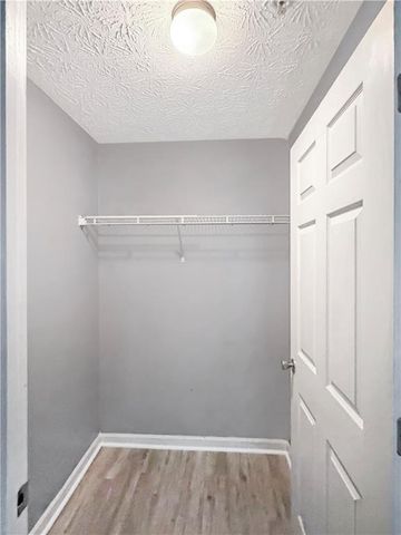 6203 Fairington Ridge Circle, Lithonia, GA 30038