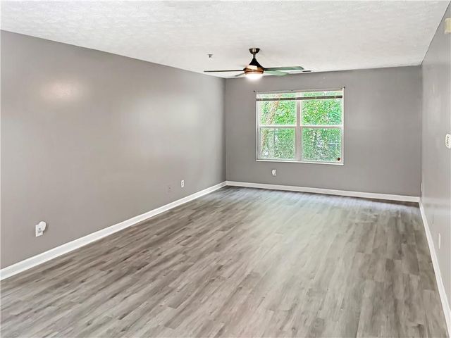 6203 Fairington Ridge Circle, Lithonia, GA 30038